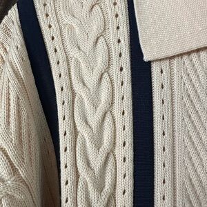 Escada Woman’s wool sweater. Excellent condition size 36